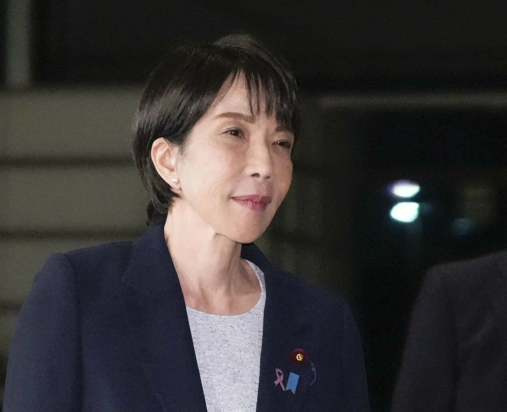 Kyodo News- Bà Takaichi đang xem xét điều chỉnh bộ nguyên tắc phi hạt nhân.jpg