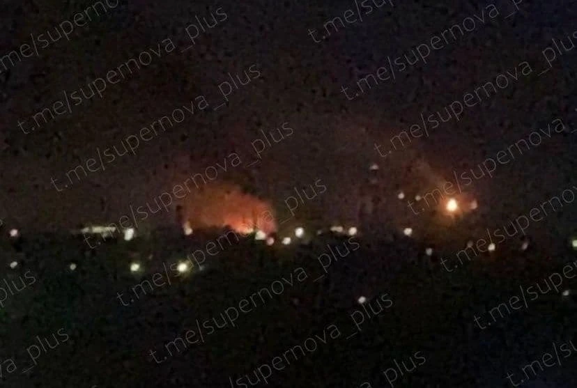 Ukraine tấn công loạt mục tiêu quân sự Nga.jpg