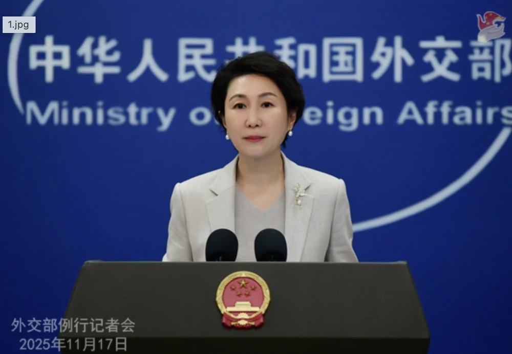 Trung Quốc kêu gọi Nhật không vượt lằn ranh đỏ về Đài Loan, cảnh báo 'đừng đùa với lửa'.png