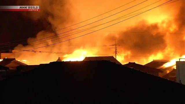 Ảnh: Hỏa hoạn kinh hoàng thiêu rụi 150 nhà cửa, công trình ở Nhật