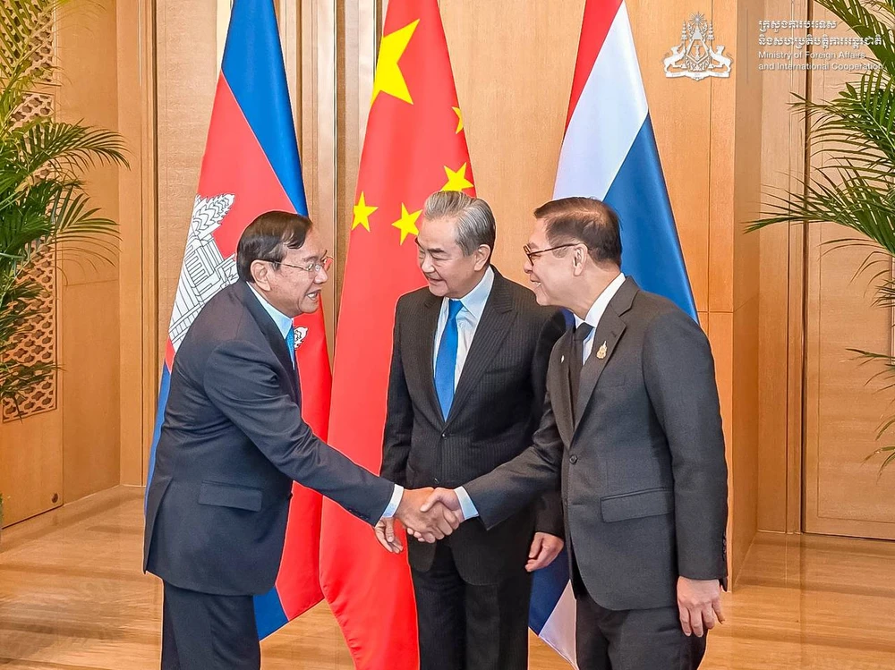 Biên giới Campuchia - Thái Lan hạ nhiệt sau ngừng bắn, đối thoại 3 bên thúc đẩy ổn định khu vực.jpg