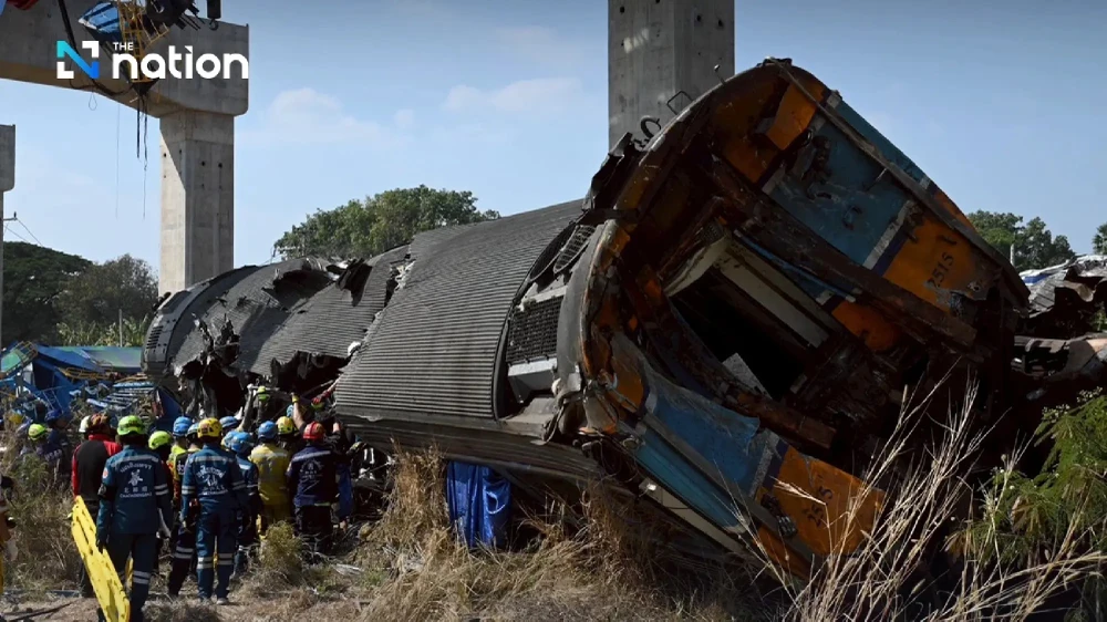 Vụ cần cẩu rơi trúng đoàn tàu chở khách- Gần 100 người thương vong; nhà thầu thi công lên tiếng.jpg