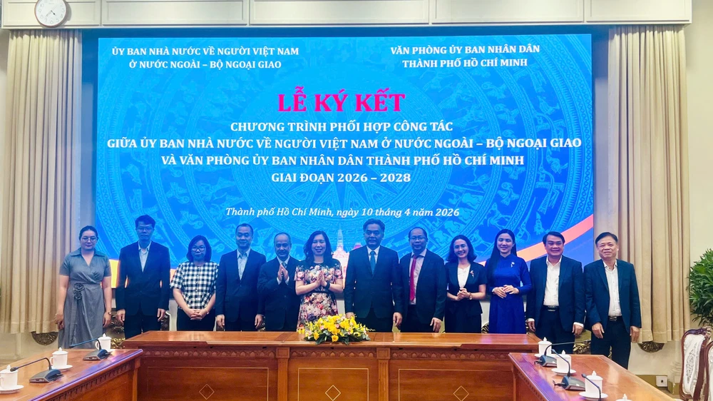 TP.HCM quyết tâm xây dựng cơ chế đột phá, phát huy nguồn lực kiều bào để kiến tạo đô thị thông minh.jpg