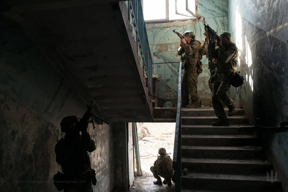 chiến sự Nga-Ukraine.jpg