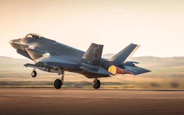Một tiêm kích F-35I của Không quân Israel chuẩn bị cất cánh thực hiện các cuộc không kích nhằm vào Iran. Ảnh do Lực lượng Phòng vệ Israel công bố ngày 19-3