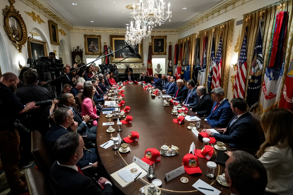 Tổng thống Mỹ Donald Trump tại cuộc họp nội các ngày 27-5. Ảnh: WHITE HOUSE