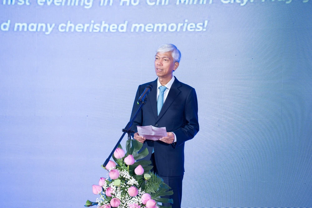 lãnh đạo thành phố...jpg