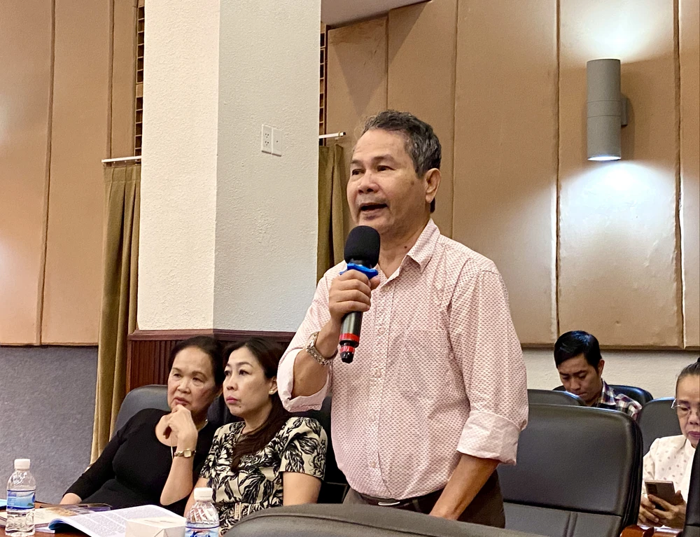 văn học nghệ thuật 3 (2).JPG