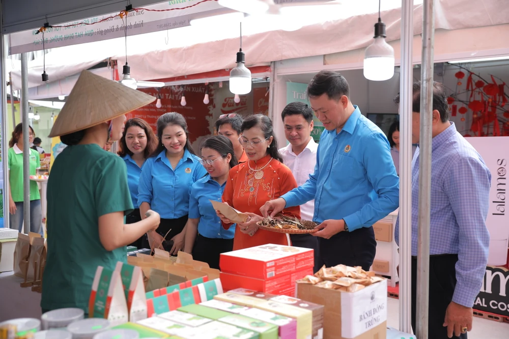 ngày hội công nhân 11.JPG