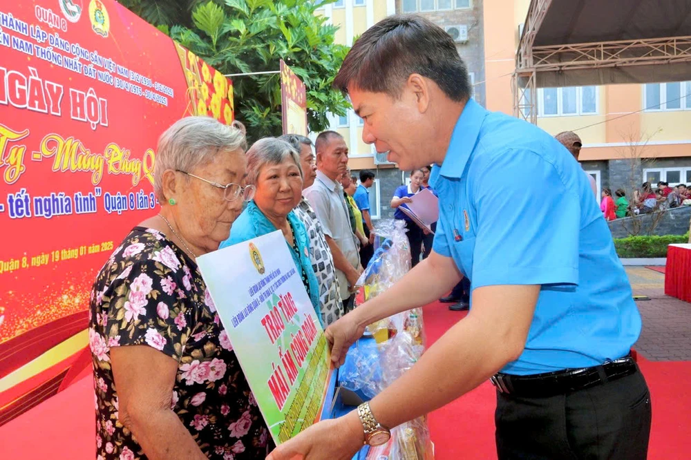 mái ấm công đoàn 14.jpg