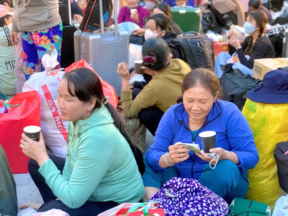 chuyến xe mùa xuân 3 (2).jpg