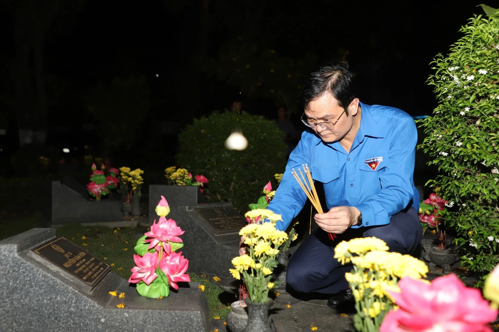 anh hùng liệt sĩ 3.jpg