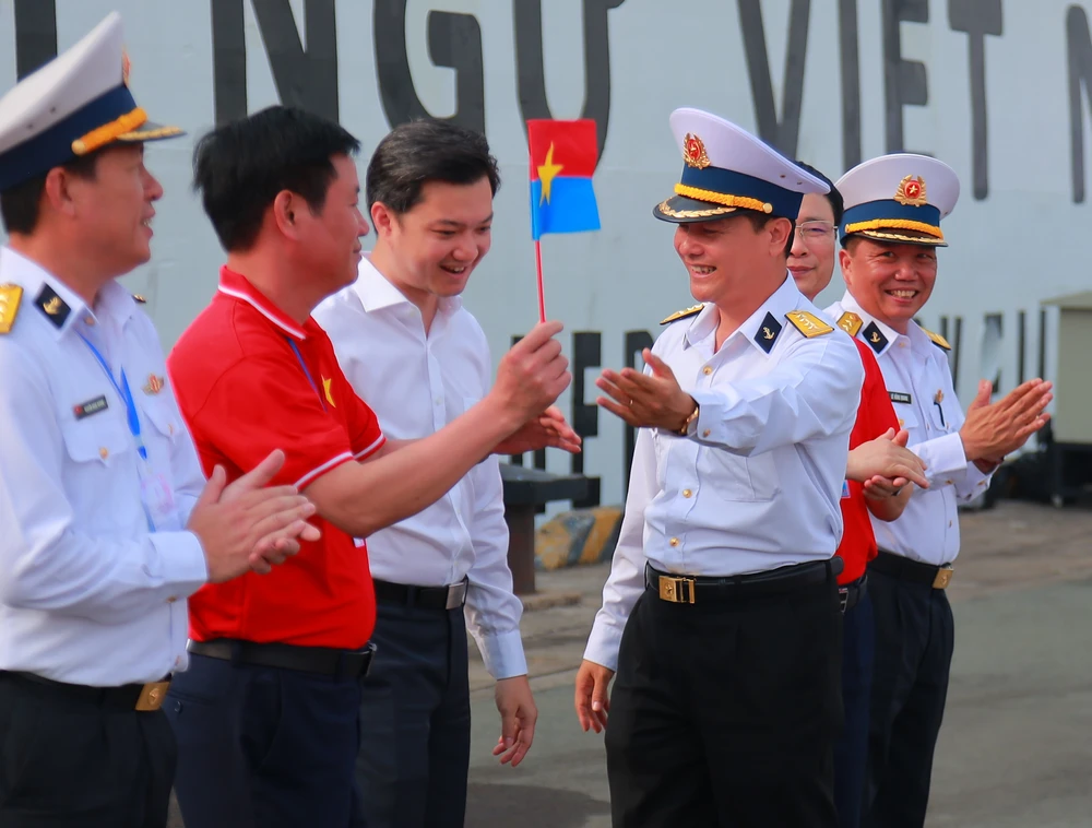 đảo quê hương .jpeg