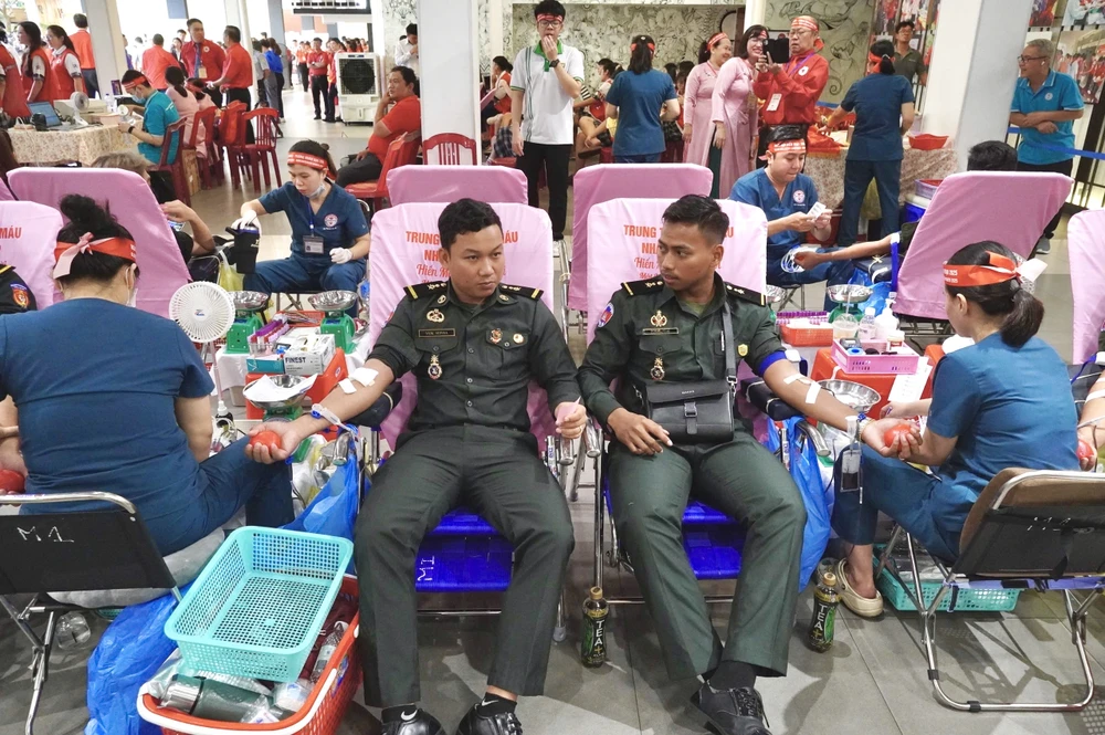 tháng nhân đạo 11.jpg