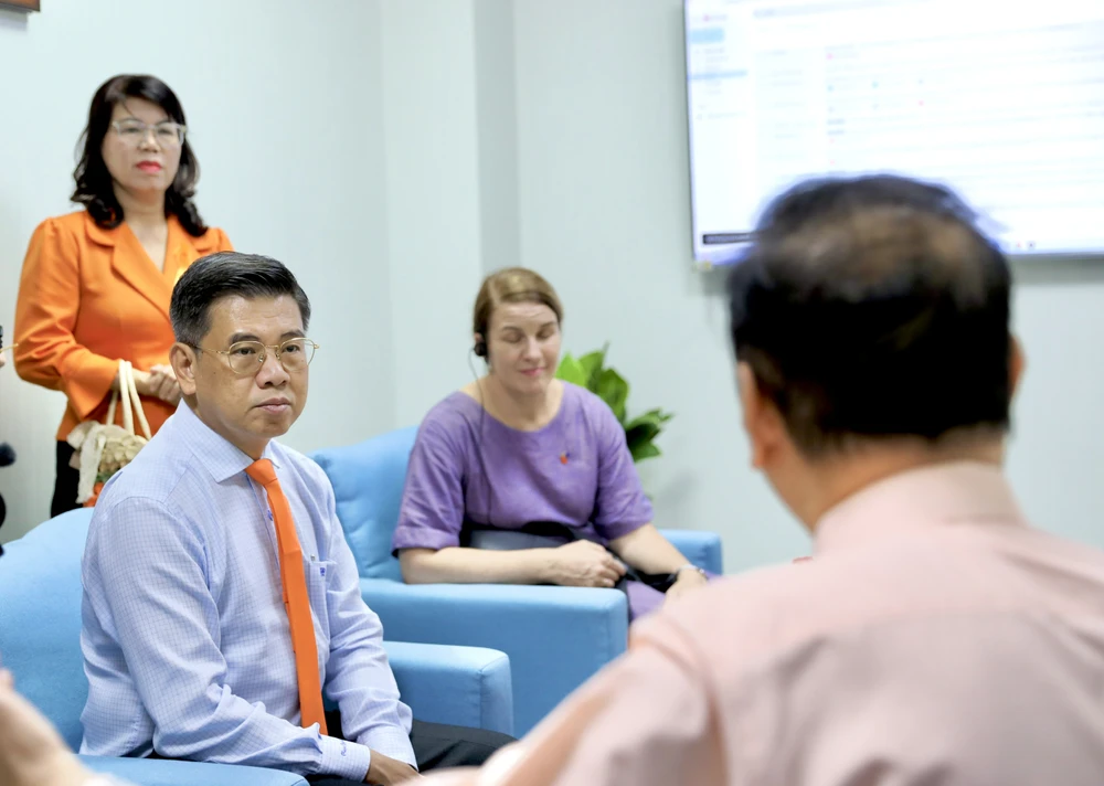 mô hình một cửa 6.jpg