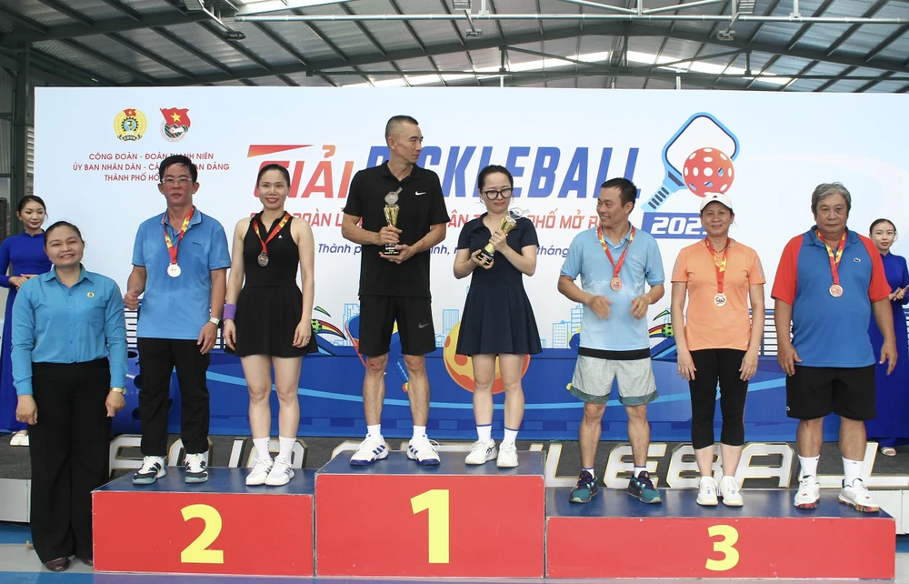 Giải Pickleball Công đoàn 4.jpg