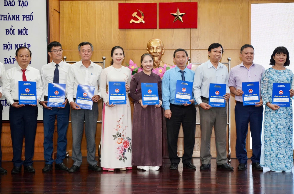 đơn vị sự nghiệp công lập (9).jpg