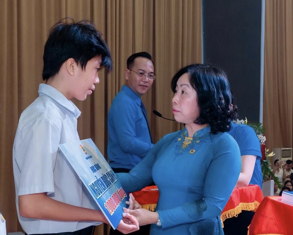 học bổng Nguyễn Đức Cảnh (3).jpg