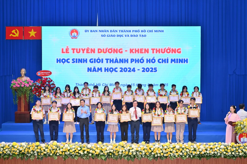 Học sinh giỏi (5).JPG