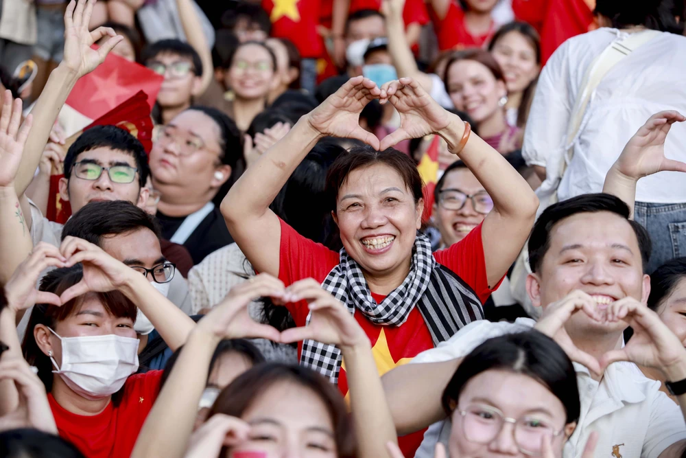 Tết độc lập.jpg