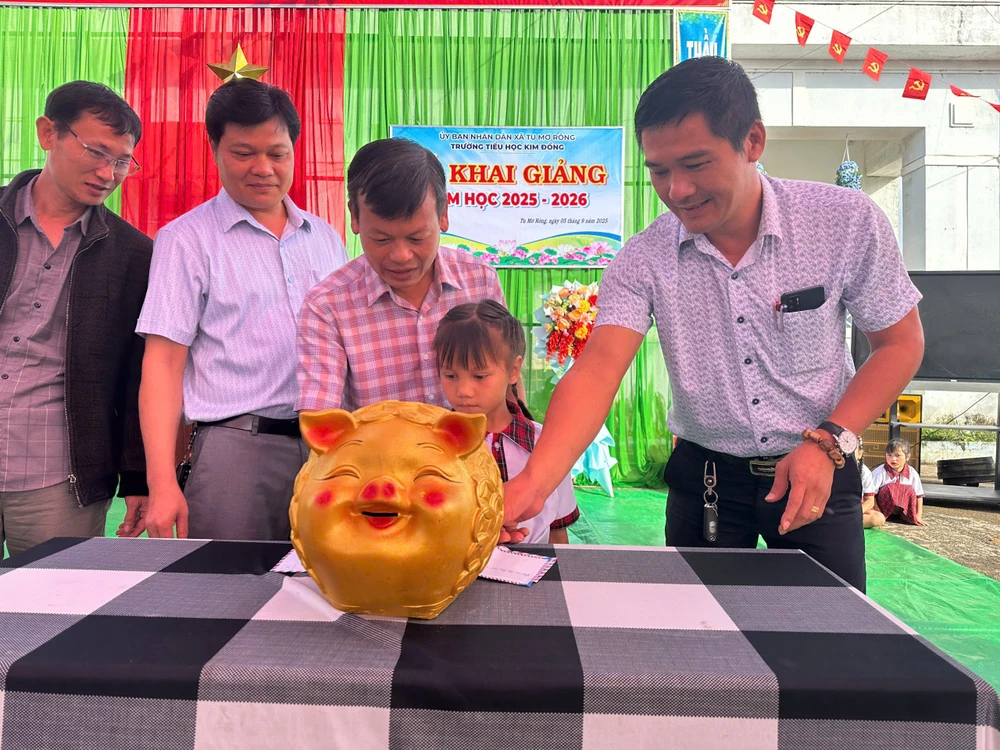 Lễ khai giảng (20).jpg