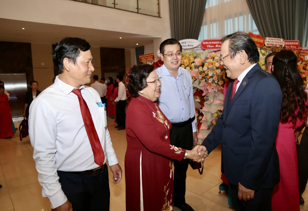 Pháp Luật TP.HCM.jpg