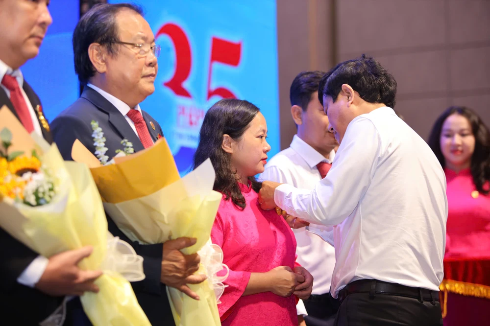 Pháp Luật TP.HCM.jpg