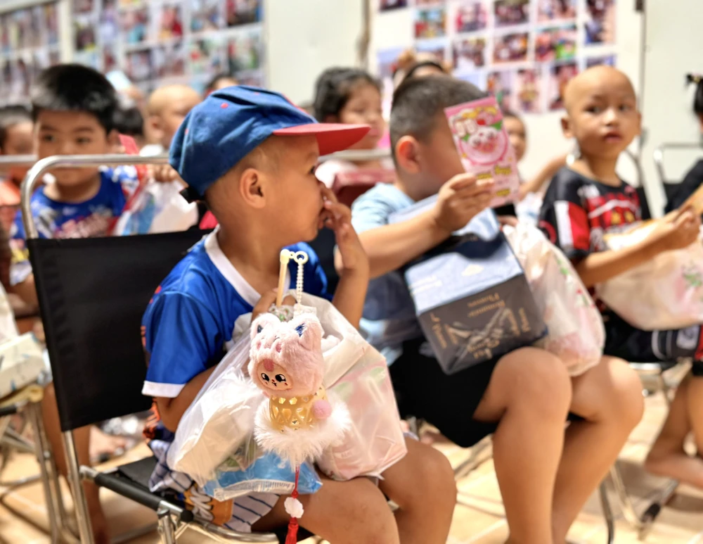 bệnh nhi ung thư (1).jpg