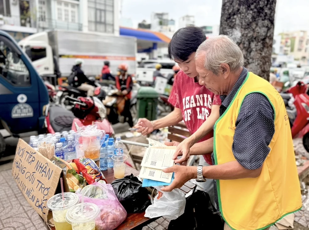 bà con vùng bão (24).jpg