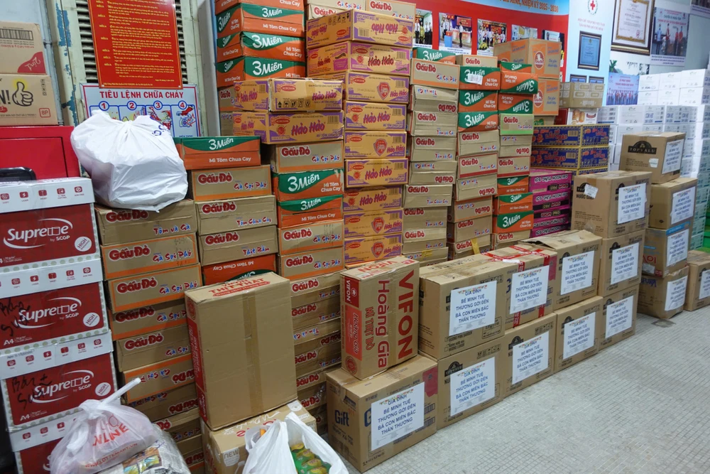 bà con vùng bão (5).jpg