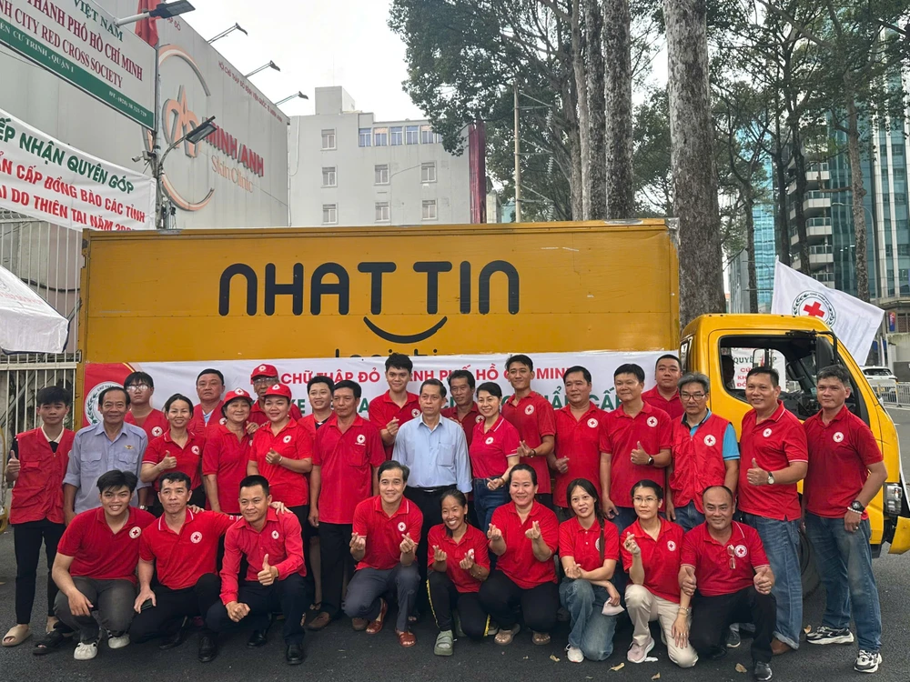 bà con vùng bão (16).jpg