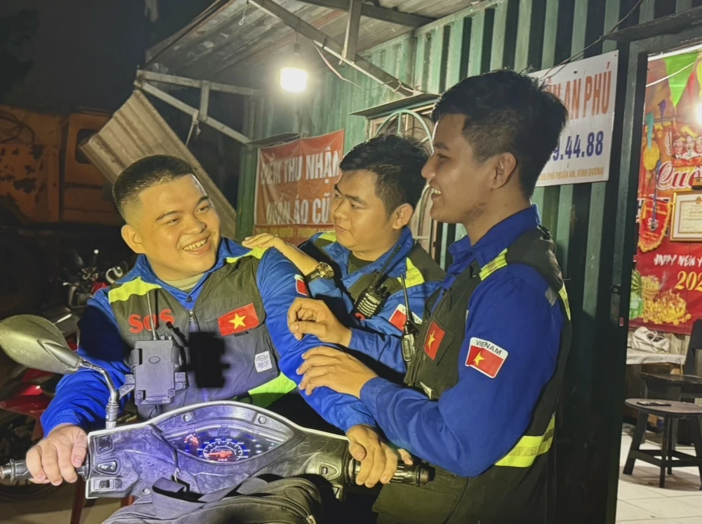 thanh niên tình nguyện (16).jpg