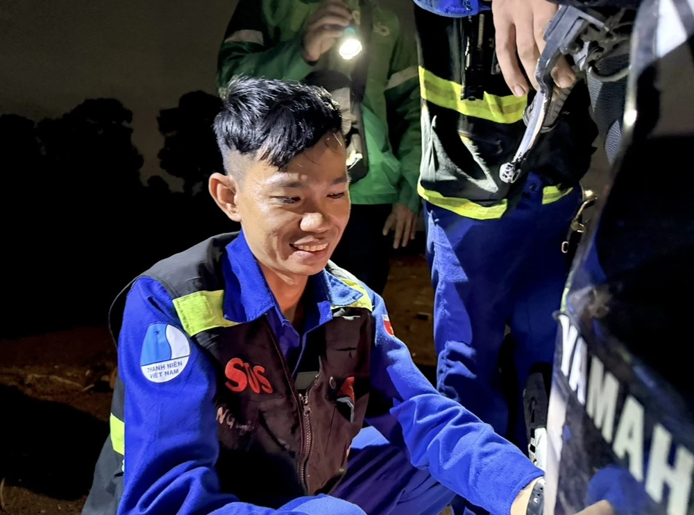 thanh niên tình nguyện (2).jpg