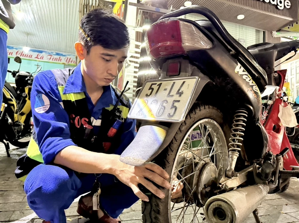 thanh niên tình nguyện (9).jpg