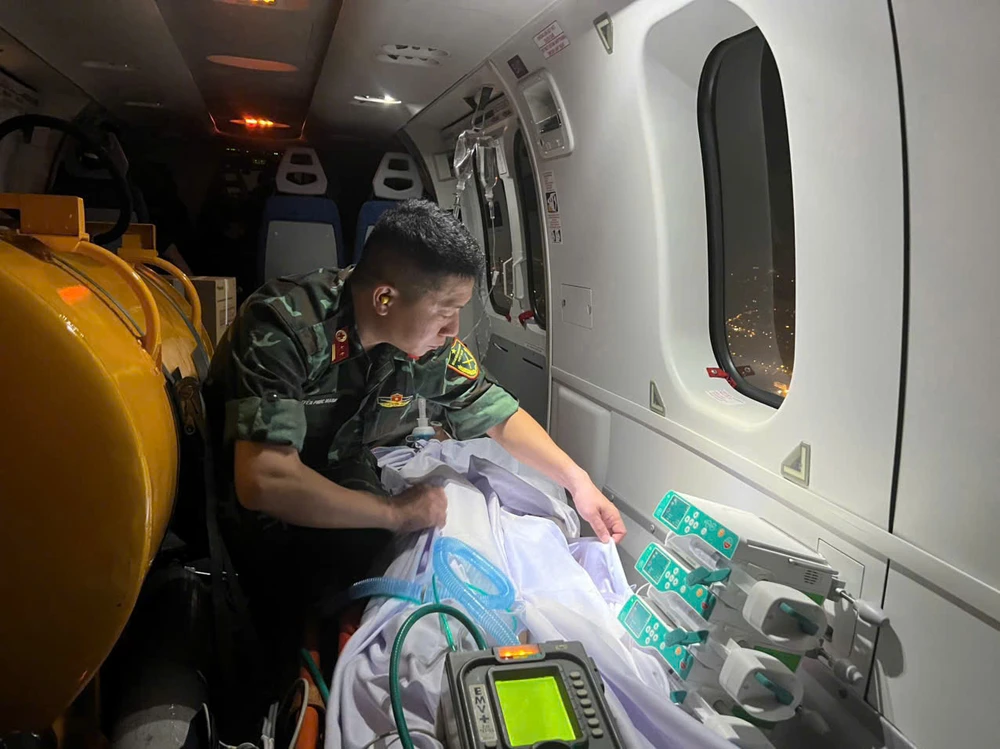 Cấp cứu mở ngực (5).jpg