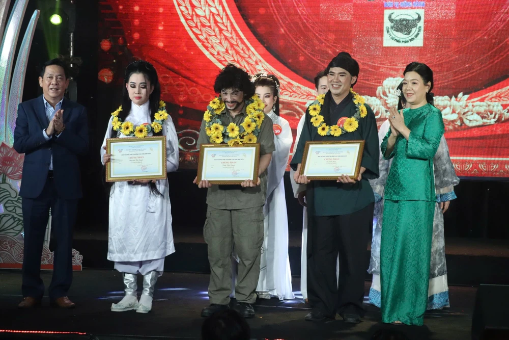 bông lúa vàng (2).jpg