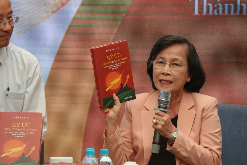 Trần Du lịch (6).jpg