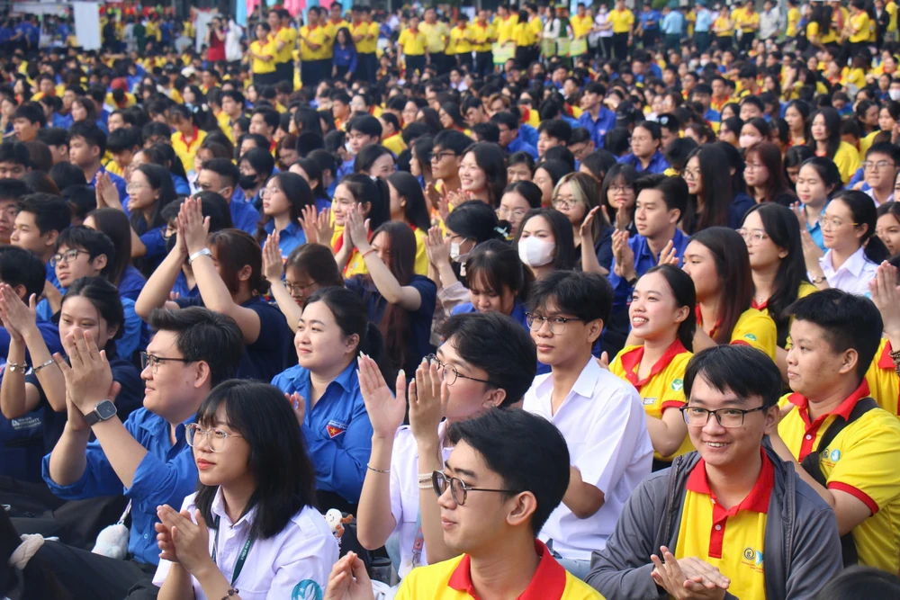 xuân tình nguyện (2).jpg