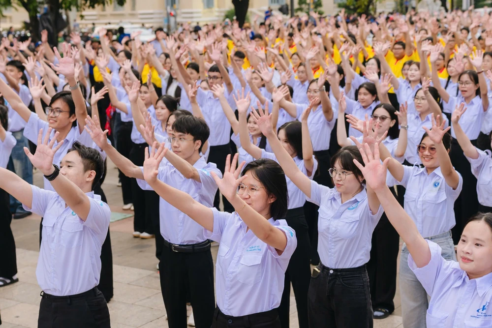 TUỔI TRẺ (8).jpg