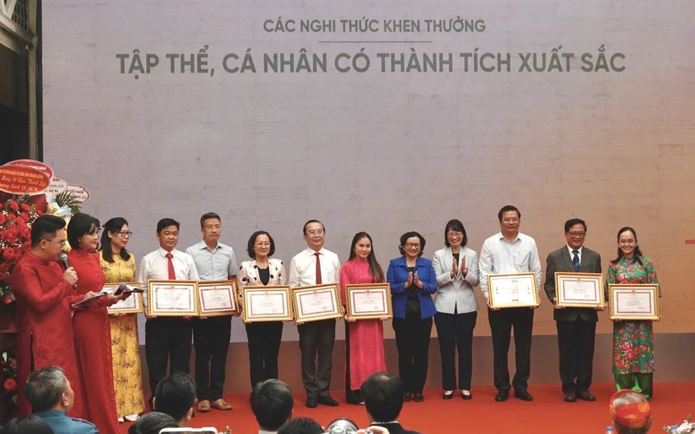 đường sách (4).jpg