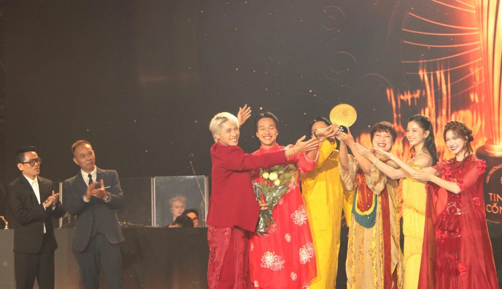 Tinh hoa Việt (2).jpg