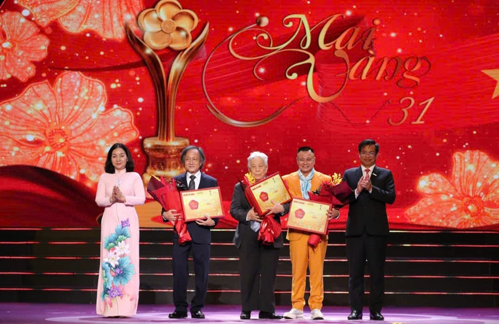 Giải Mai Vàng (7).jpg