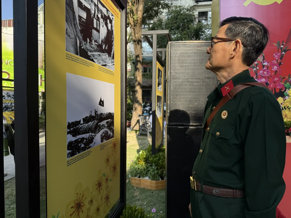 triển lãm ảnh (2).jpg