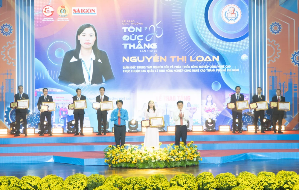 Giải thưởng Tôn Đức Thắng (2).JPG