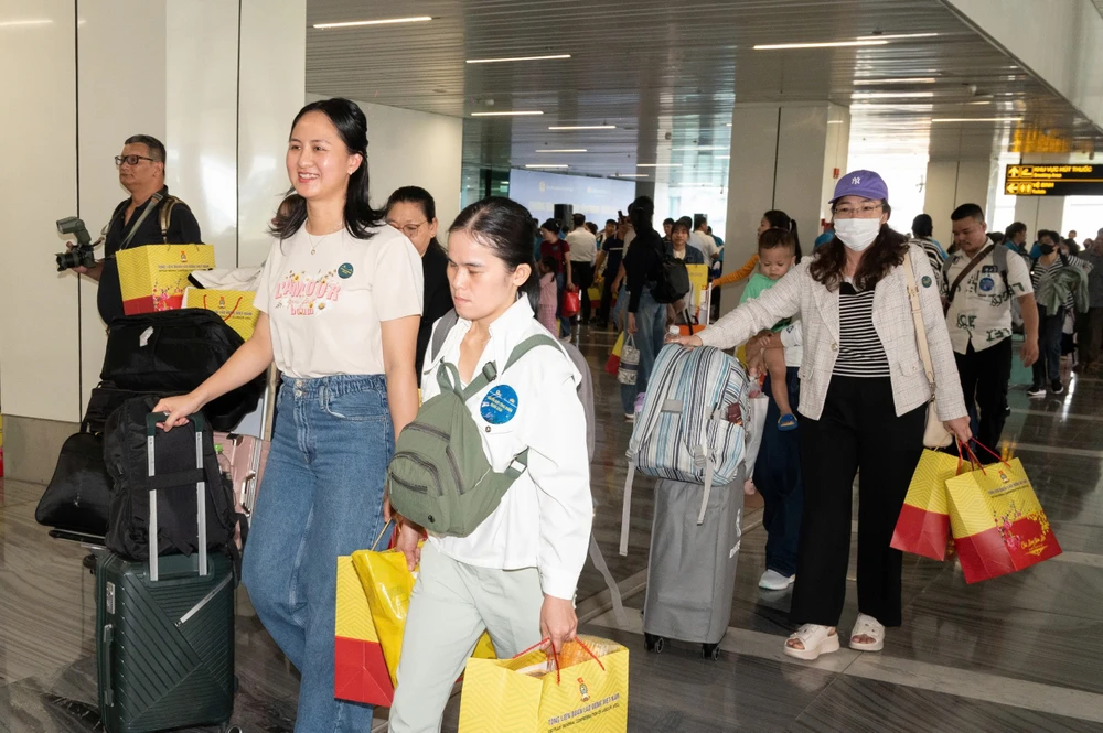 chuyến bay công đoàn (4).jpg