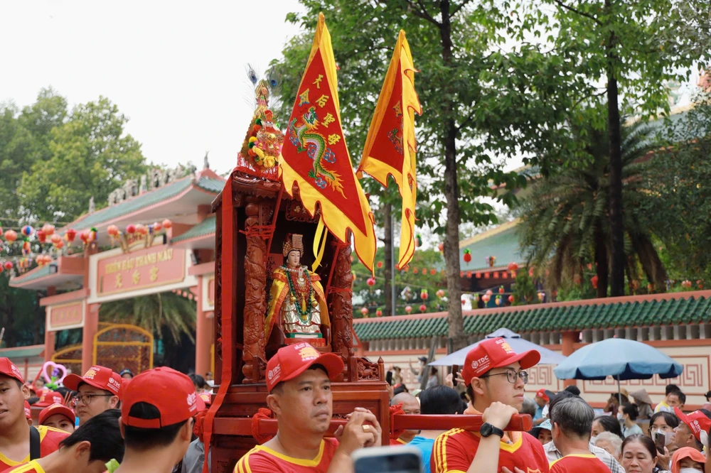 cộ Bà Thiên Hậu (4).jpg