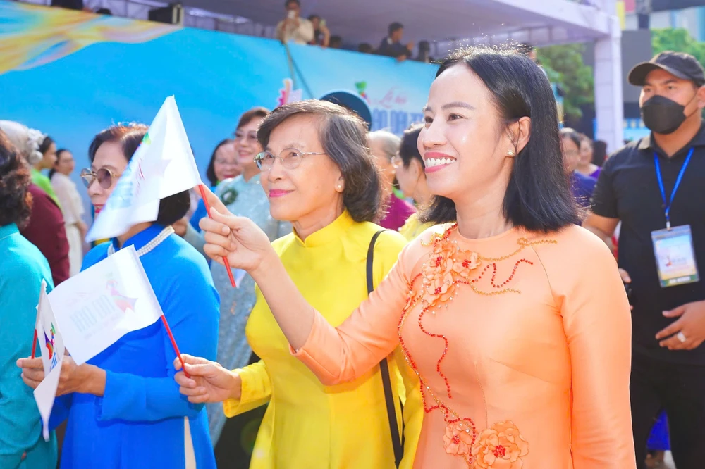 Quốc tế Phụ nữ (4).jpg