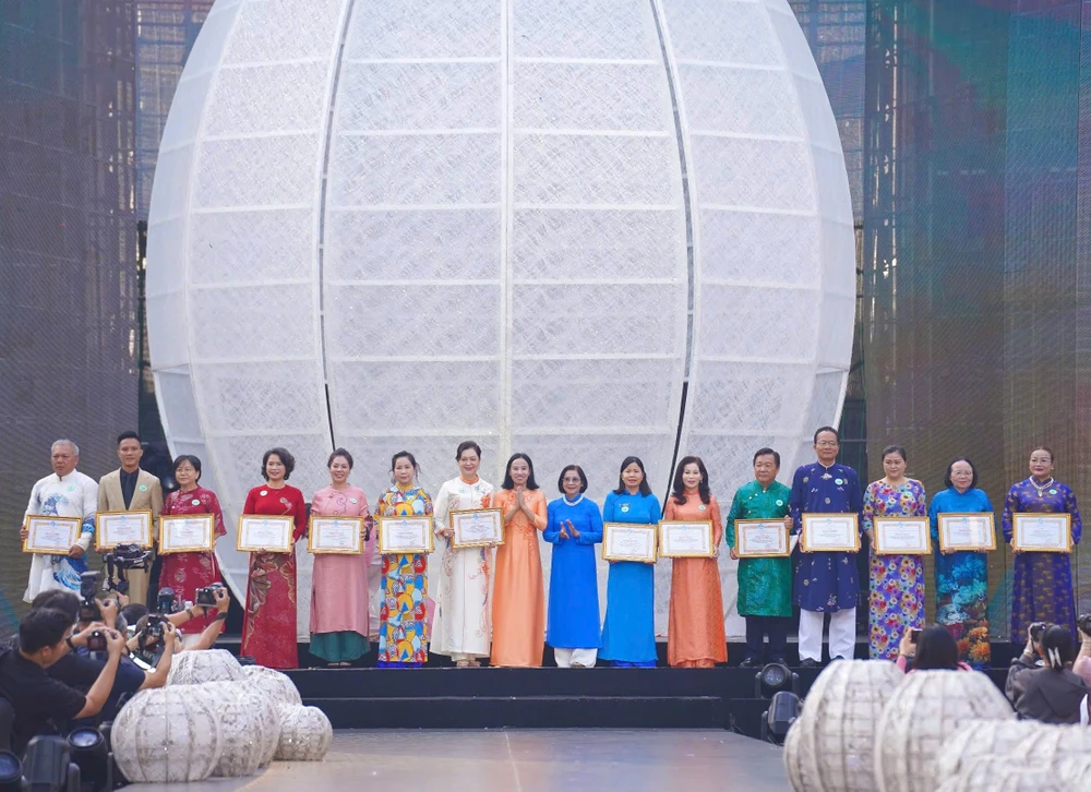 Quốc tế Phụ nữ (7).jpg