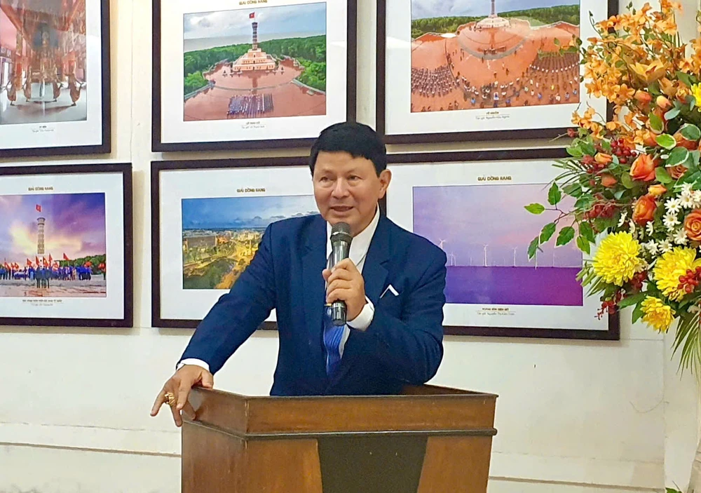 nhiếp ảnh (2).jpg