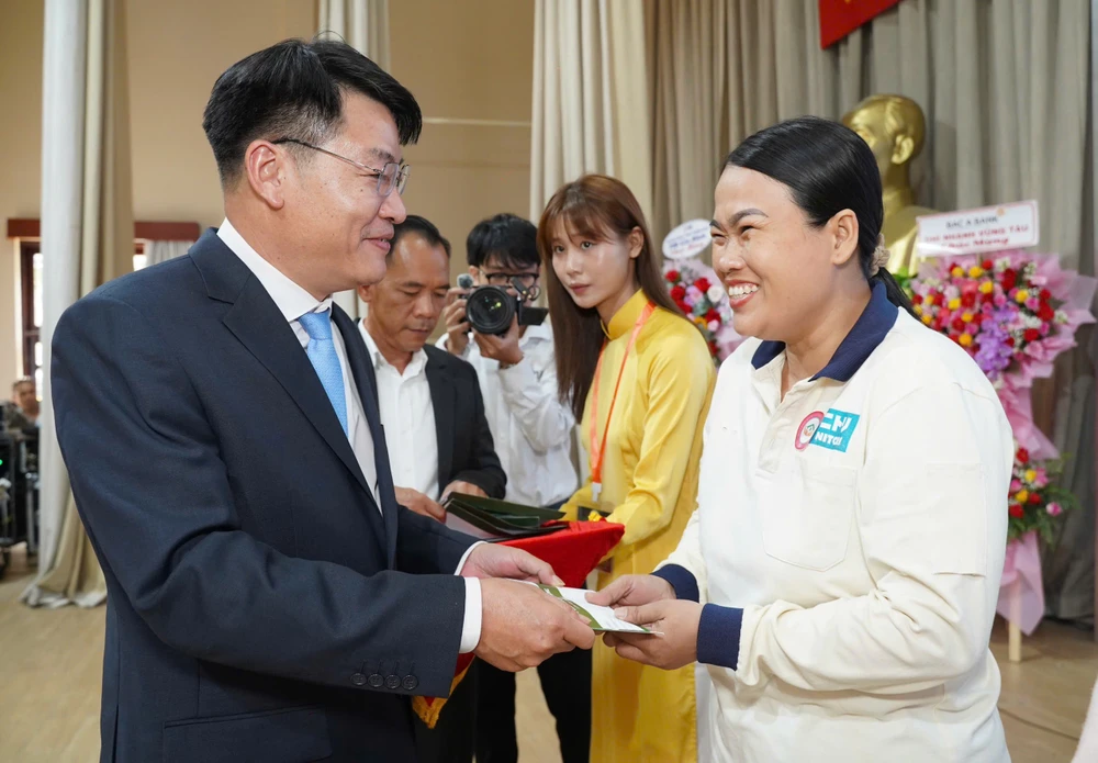 An cư cùng người lao động (28).jpg